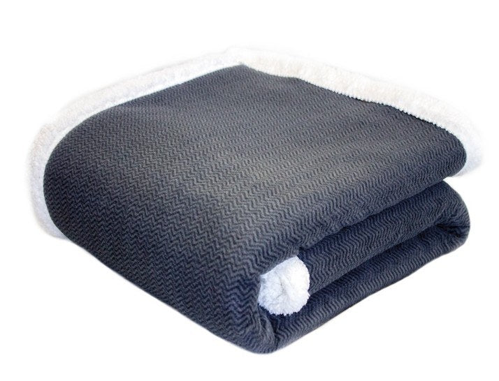 Herringbone Sherpa Throw (50x60)